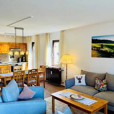 Ferienwohnung Lotti + Hochschwarzwald Card Titisee-Neustadt Ngoại thất bức ảnh